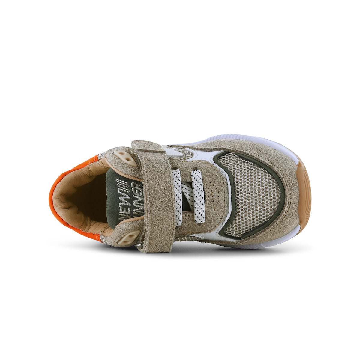 De Shoesme sneakers beige orange zijn super leuke schoenen voor jouw kindje. Shoesme heeft een hele uitgebreide sneaker collectie. Alle sneakers zien er tof uit want er is veel aandacht besteed aan de details. VanZus.