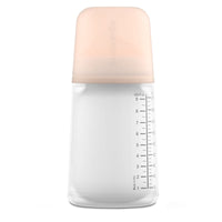 De babyfles 270 ml medium flow van Suavinex bootst de borst na, ideaal voor combinatievoeding en premature baby's. Verminderd luchtinslikken en darmkrampjes. Geschikt voor o.a. melk, water en sap. VanZus