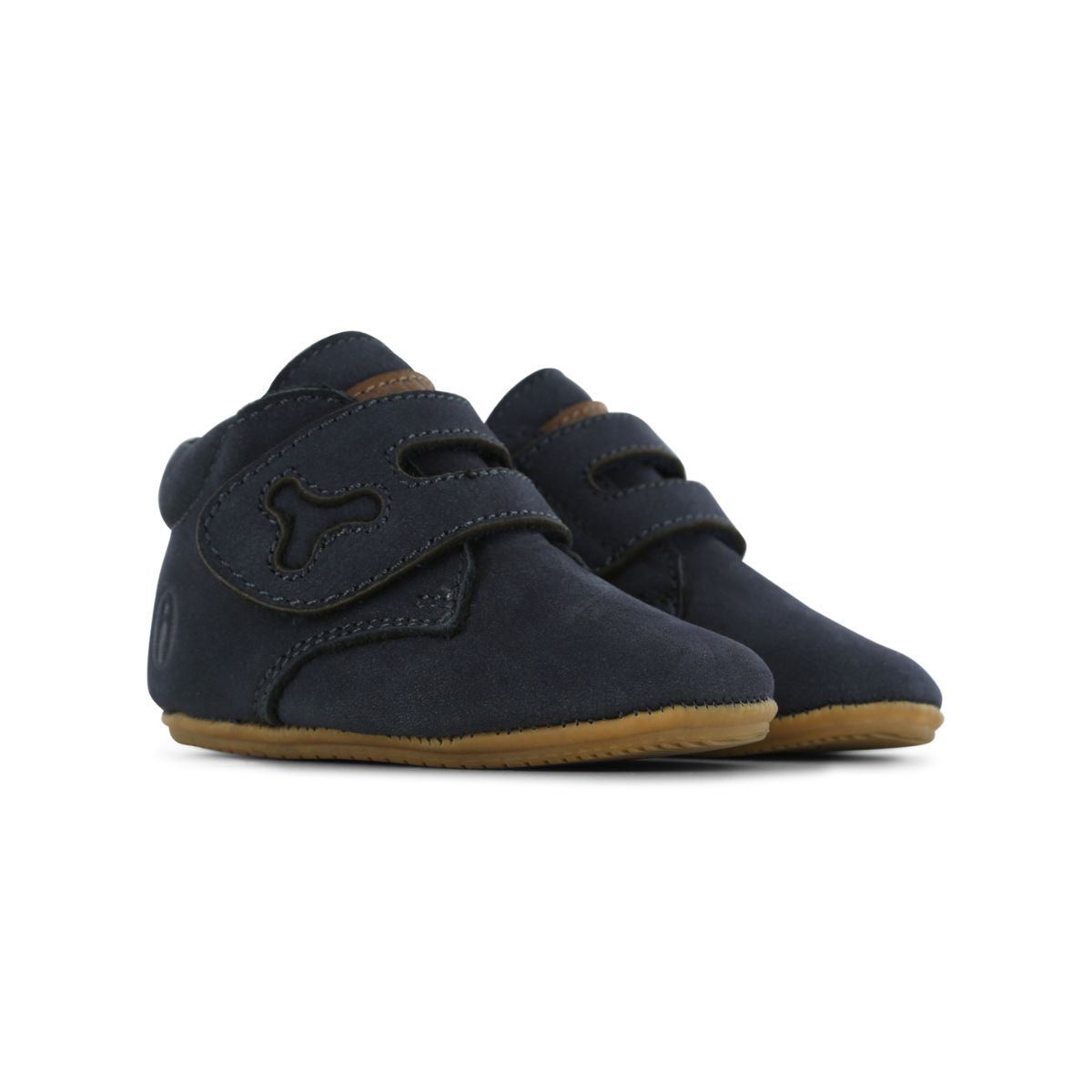 Stijlvol, comfortabel en veilig: de Shoesme baby-proof bootie in dark blue. Speciaal ontworpen voor kindjes die hun eerste stapjes zetten. Met klittenband en anti-slipzool. In verschillende kleuren en maten. VanZus