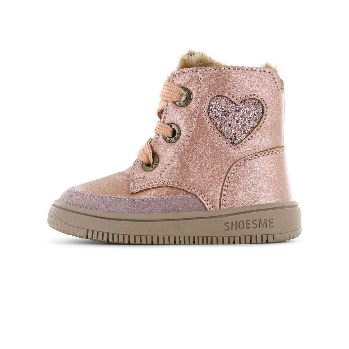 Stijlvol, comfortabel en veilig: de Shoesme baby-proof schoen  in rose gold. Speciaal ontworpen voor kindjes die hun eerste stapjes zetten. Met veter en anti-slipzool. In verschillende kleuren en maten. VanZus