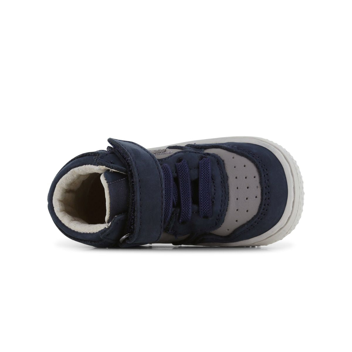 Baby-proof sneakers van Shoesme in blue grey kunnen altijd gedragen worden. Gemaakt van leer, met veters en anti-slipzool. In verschillende kleuren en maten. VanZus