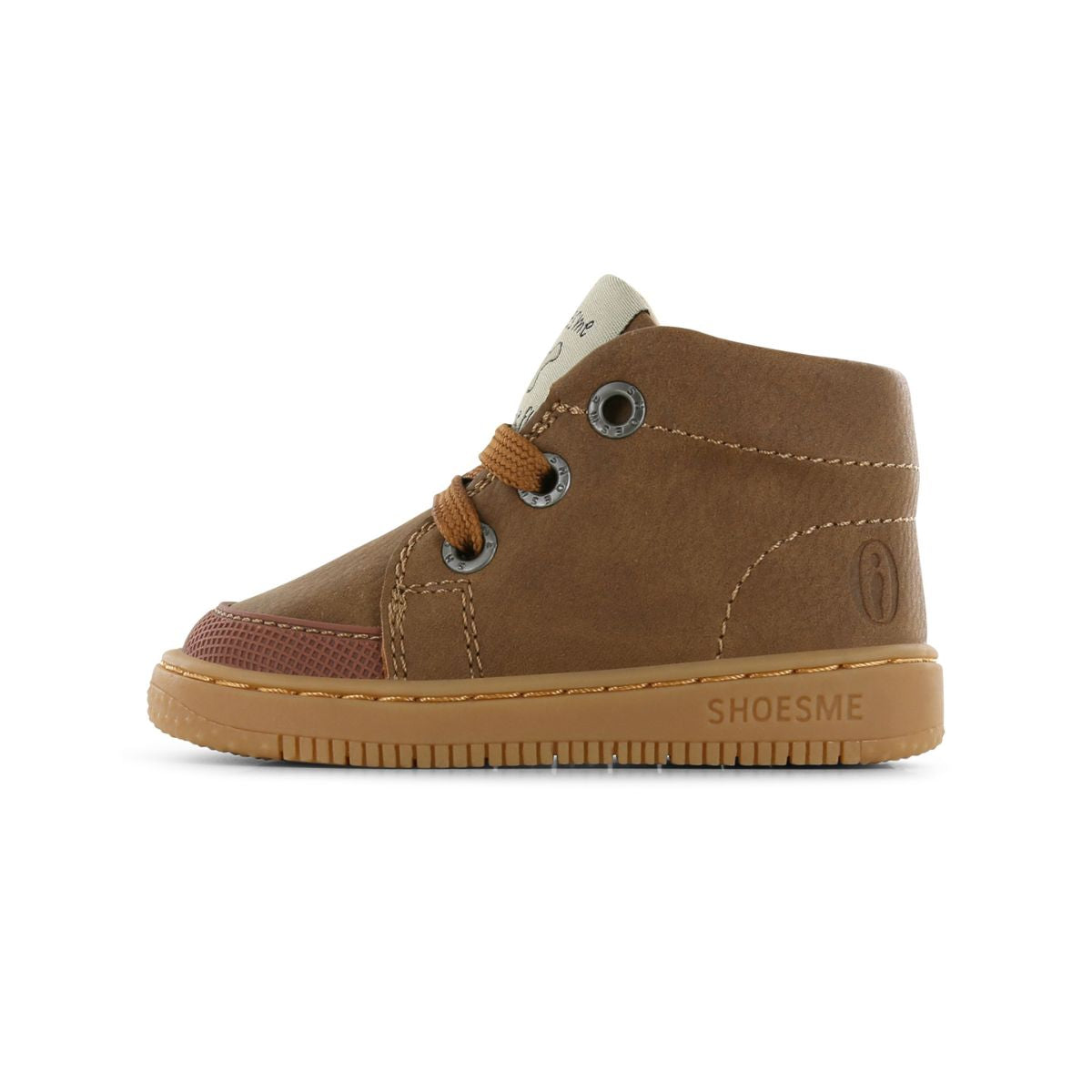 Baby-proof veterschoenen in brown van Shoesme zijn geschikt voor elk seizoen en outfit! Gemaakt van leer, met veters en anti-slipzool. In verschillende kleuren en maten. VanZus