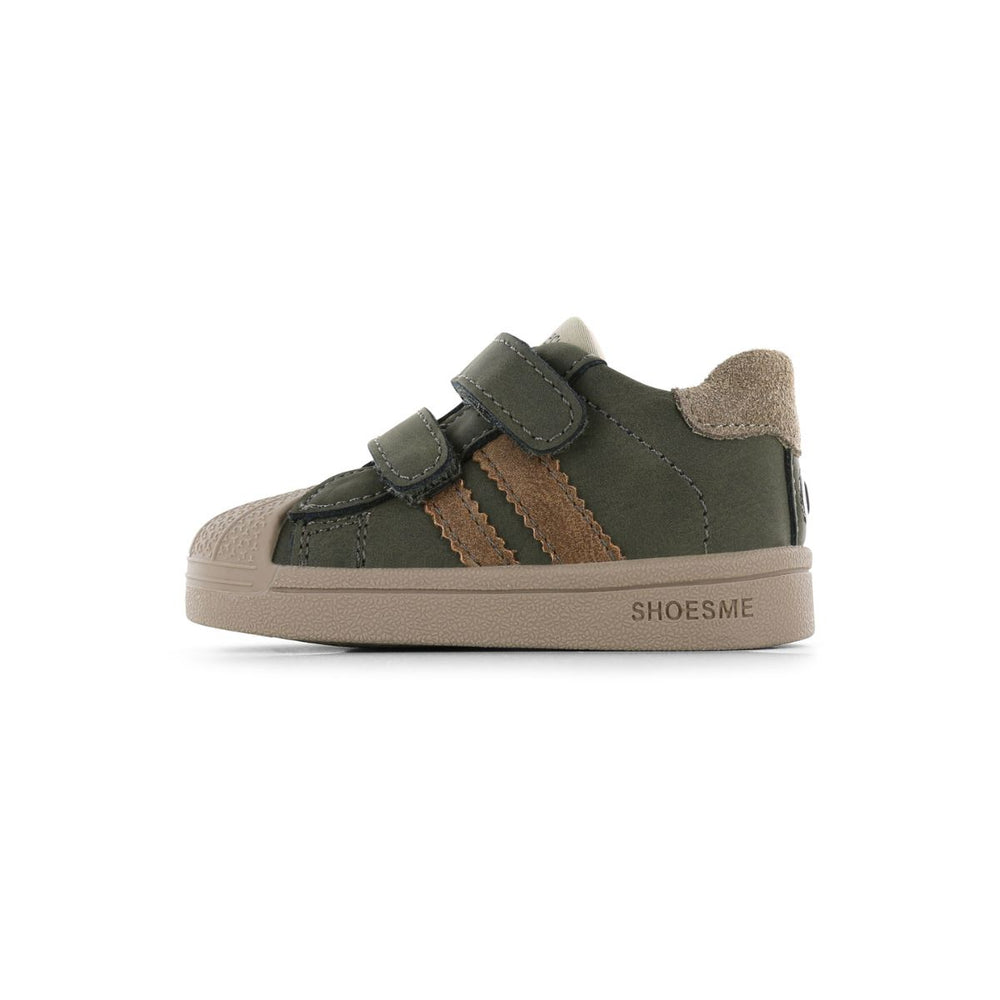 Kruipen en lopen doe je natuurlijk met de baby schoentjes stootneus in green van Shoesme. De sneakers beschermen de voetjes van je kleintje tijdens ontdekkingstochten. In verschillende kleuren en maten. VanZus