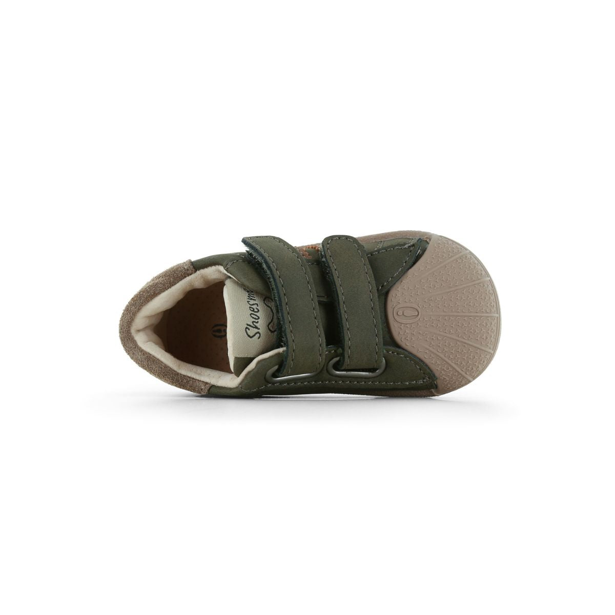 Kruipen en lopen doe je natuurlijk met de baby schoentjes stootneus in green van Shoesme. De sneakers beschermen de voetjes van je kleintje tijdens ontdekkingstochten. In verschillende kleuren en maten. VanZus