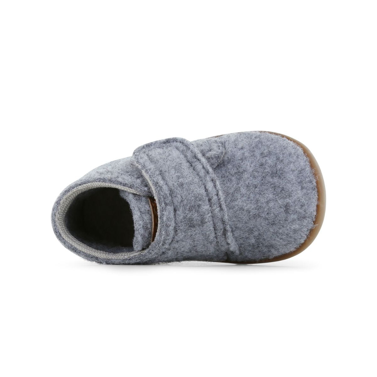 Met de Shoesme house shoe in de kleur grey scoor je een heerlijke pantoffel met klittenband voor je kind. De pantoffels hebben een flexibele anti-slip zool en zijn gemaakt van wolvilt. Door de anti-slip zolen en de flexibiliteit zijn de pantoffels ook geschikt voor kinderen die de eerste stapjes zetten. VanZus