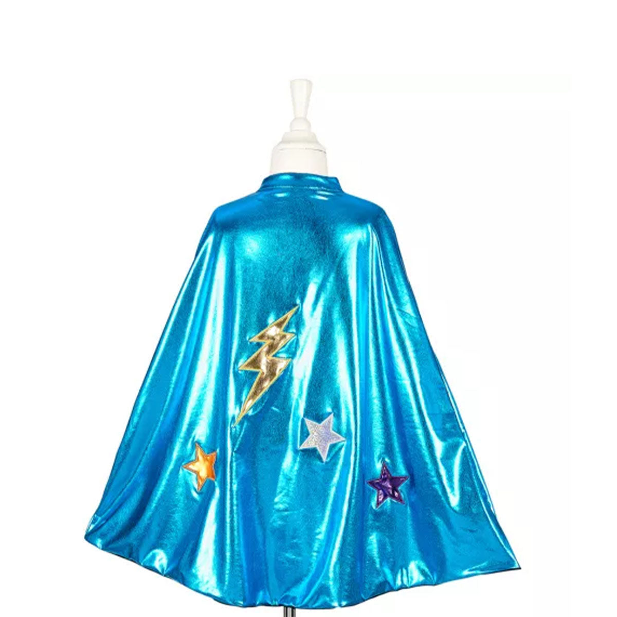 Heeft je kindje binnenkort een (halloween)feest of vind hij of zij verkleden gewoon superleuk? Dan mag deze toffe Super Hero Bat reversible cape van Souza! niet ontbreken! Deze leuke cape kan je namelijk op twee manieren dragen, waardoor je in één keer een ander personage kan worden. VanZus