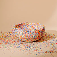 Stapelstein Original super confetti is het perfecte, duurzame, open-ended speelgoed. Gebruik de steen om te balanceren, te bouwen of als krukje of opstapje; de mogelijkheden zijn eindeloos. VanZus