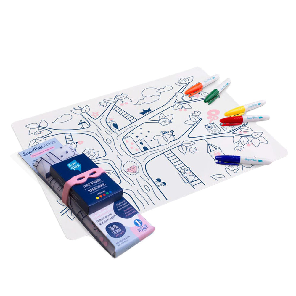 Voor creatieve kinderen: de magic tree kit met  siliconen mat + 5 markers van Super Petit. Ideaal voor thuis en onderweg. Uitwisbaar, droogt snel en is niet giftig. Geschikt vanaf 3 jaar. VanZus
