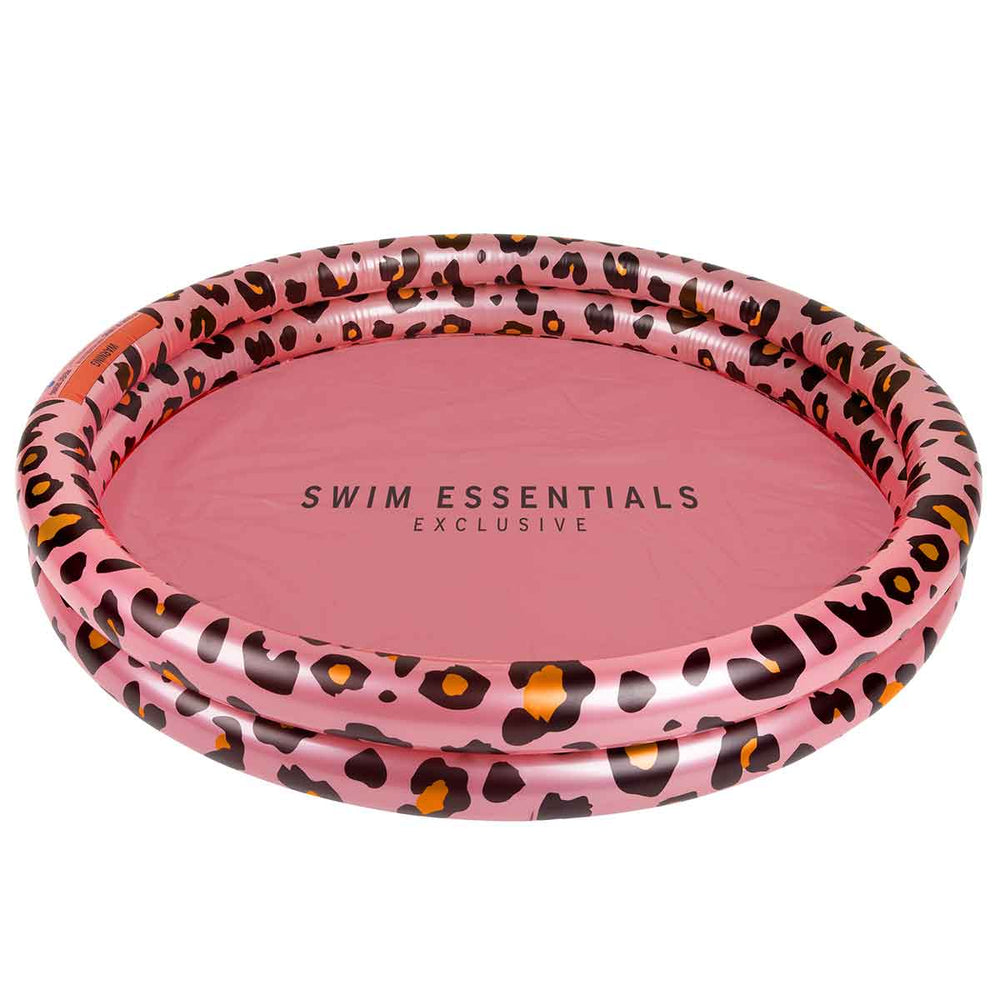 Het Swim Essentials zwembad 100 cm rose gold leopard is het perfecte accessoire voor een warme dag. Dit leuke opblaasbare zwembadje zorgt voor lekker veel plezier en verkoeling. VanZus.