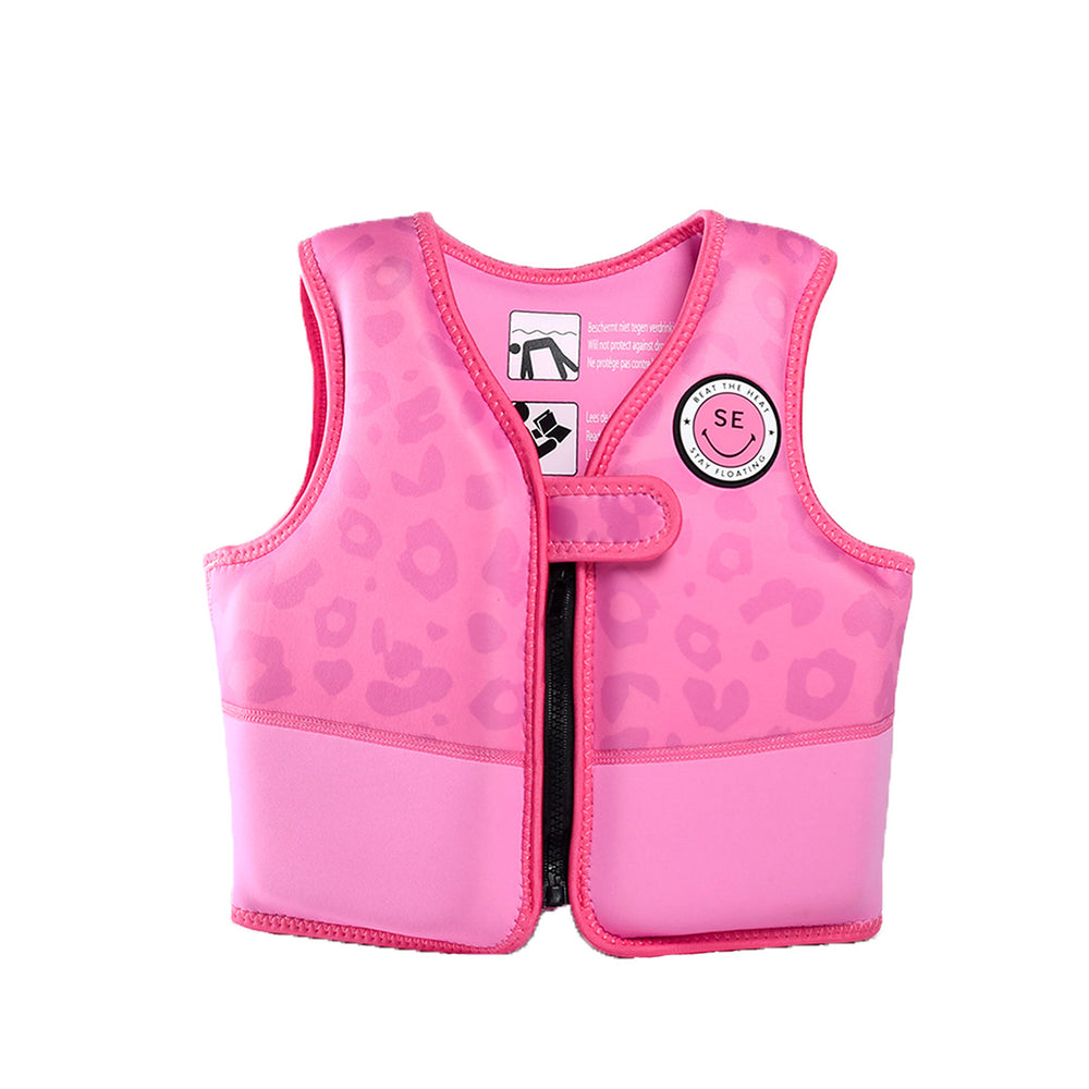 Het Swim Essentials zwemvest pink leopard zorgt ervoor dat je kindje blijft drijven. Ideaal tijdens een dagje aan het strand of wanneer je een stukje gaat varen. Dit leuke zwemvest houdt jouw kindje veilig! VanZus.
