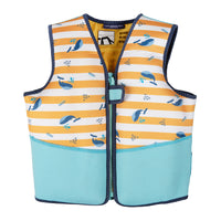 Het Swim Essentials zwemvest yellow white whale zorgt ervoor dat je kindje blijft drijven. Ideaal tijdens een dagje aan het strand of wanneer je een stukje gaat varen. Dit leuke zwemvest houdt jouw kindje veilig! VanZus.