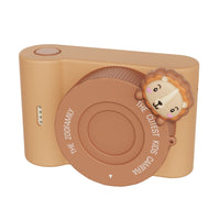 Is jouw kindje een echte creatieveling? Dan zal hij of zij zeker blij worden van deze urban zoo camera in lion van The Zoofamily. Met deze superschattige kindercamera kan je kleintje professionele foto's en video's maken. Het is de leukste kindvriendelijke camera die er is! VanZus