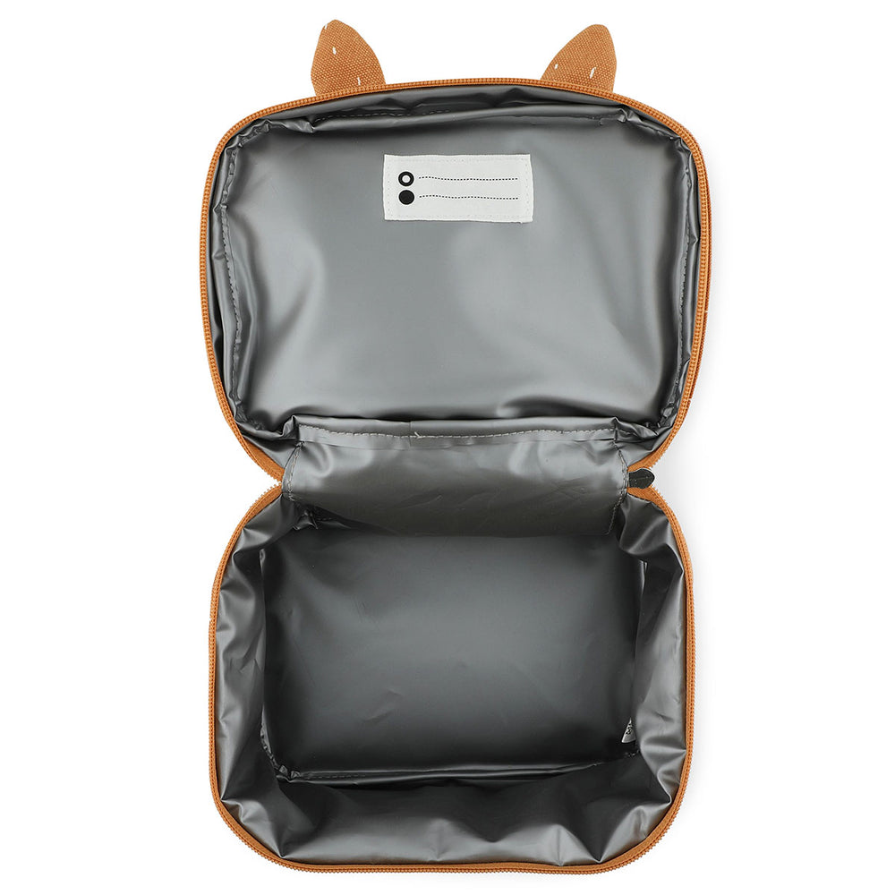 Met de Trixie Mr. Fox koeltas wordt het meenemen van je favoriete maaltijd extra makkelijk. Deze thermische oranje lunchtas met vosje houdt je eten lekker warm of koel. VanZus.