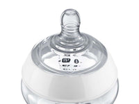 De Tommee Tippee babyfles 3 colors 150 ml 3 stuksuit de closer to nature lijn, zijn flessen voor baby's vanaf de geboorte. De flesspeen bootst de borst na en de easi-vent laat lucht ontsnappen. Inhoud: 3x 150 ml. VanZus.