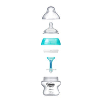 De Tommee Tippee babyfles blue advanced 150 ml 2 stuks uit de closer to nature lijn, zijn flessen voor baby's vanaf de geboorte. De flesspeen bootst de borst na. Met anti-koliek ventiel. Inhoud: 2x 150 ml. Blauw. VanZus.