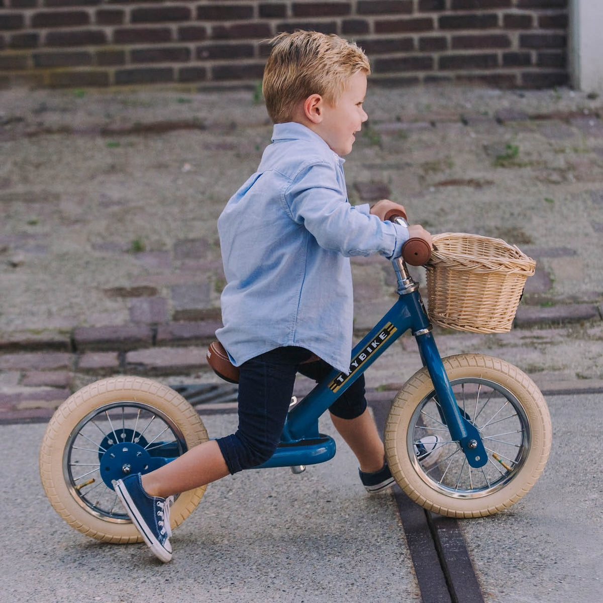 Bicicleta sin pedales de acero Trybike azul vintage