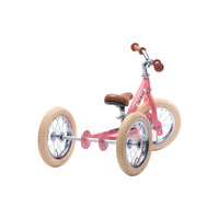 Bestel de Trybike steel 2-in-1 driewieler in de kleur vintage pink en laat je kindje het plezier van fietsen ontdekken! Eenvoudig om te bouwen van een loopfiets naar een echte fiets. Duurzaam en veilig. VanZus