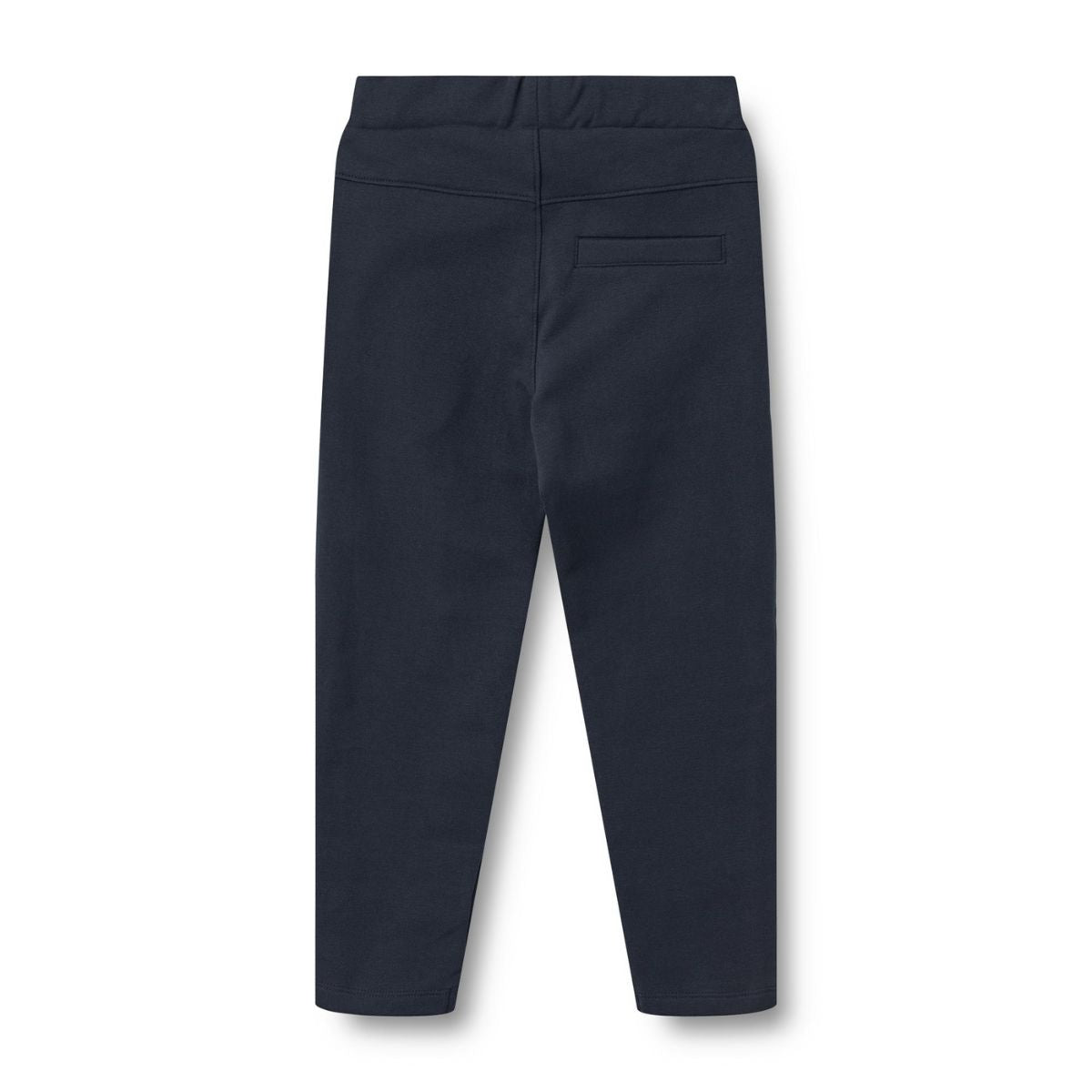 Deze comfy frank sweatpants van Wheat in de kleur navy is perfect voor zowel relaxen als dagelijkse activiteiten. De joggingsbroek heeft elastiek in de taille dat je kunt verstellen en handige steekzakken aan de zijkant. VanZus