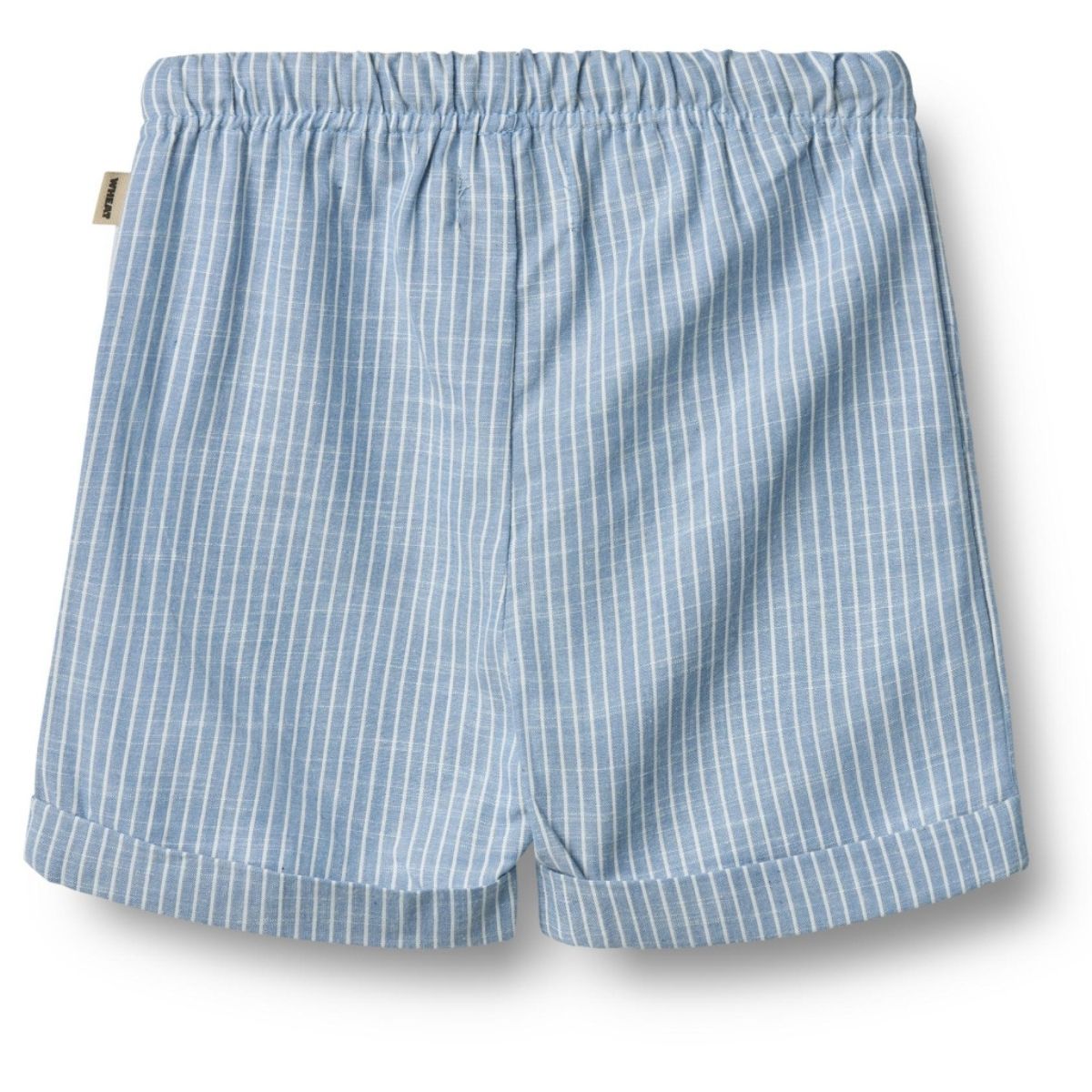 De Wheat milton shorts in de kleur blue stripe is de perfecte korte broek voor je kleine baby. Het shortje is gemaakt van heerlijk zacht geweven biologisch katoen en is daardoor erg comfortabel voor je kleintje. VanZus.