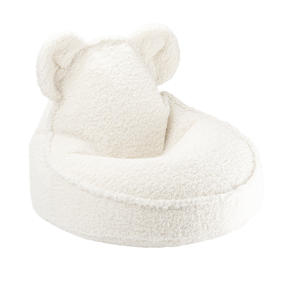 De Wigiwama beanbag bear cream white is de perfecte plek voor jouw kindje om even lekker te relaxen. Deze zitzak zit heerlijk zacht en ziet er ook nog eens super schattig uit want hij heeft twee grote beren oren. VanZus.