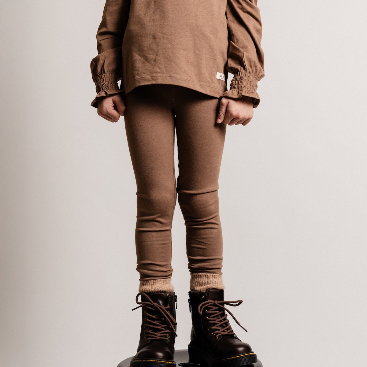 Baje Studio zuoz legging brown cacao