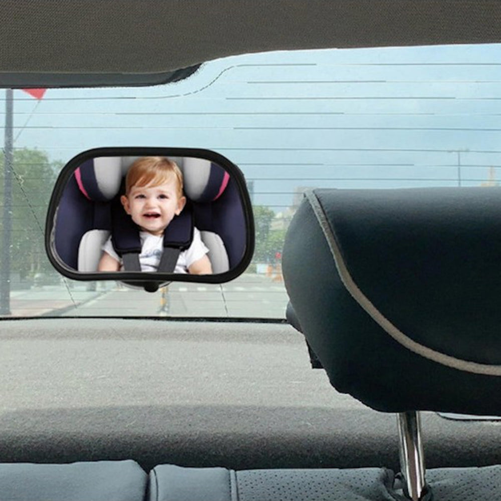 Met de 2 in 1 autospiegel van Ding kun je je kleintje goed in de gaten houden en hoef je nooit meer achterom te kijken tijdens het autorijden. De 2 in 1 autospiegel is op twee manieren te bevestigen. 