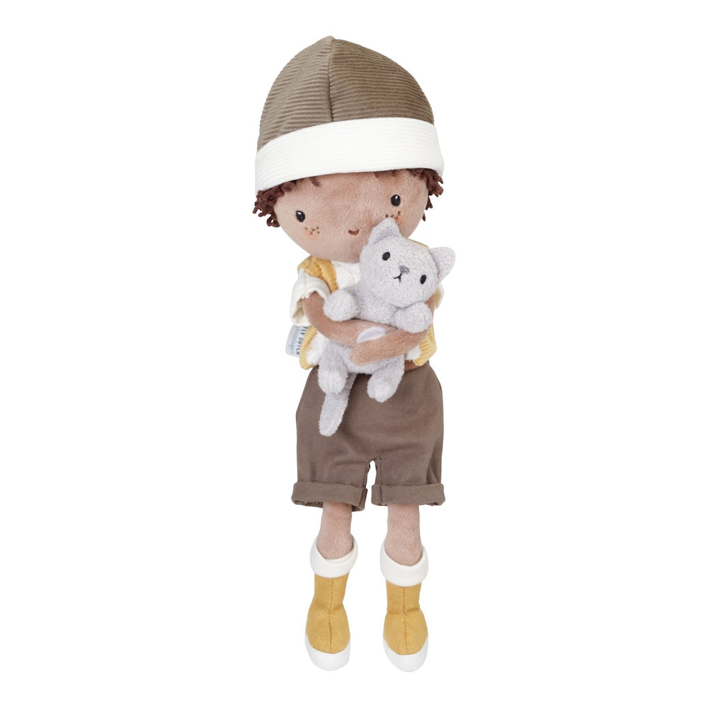 Little Dutch knuffelpop Jake is de ideale speel- en knuffelvriend voor je kleintje. Vrolijk design en geschikt vanaf 12 maanden. Jake is 35 cm. VanZus
