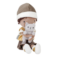 Little Dutch knuffelpop Jake is de ideale speel- en knuffelvriend voor je kleintje. Vrolijk design en geschikt vanaf 12 maanden. Jake is 35 cm. VanZus