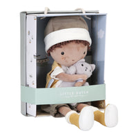 Little Dutch knuffelpop Jake is de ideale speel- en knuffelvriend voor je kleintje. Vrolijk design en geschikt vanaf 12 maanden. Jake is 35 cm. VanZus
