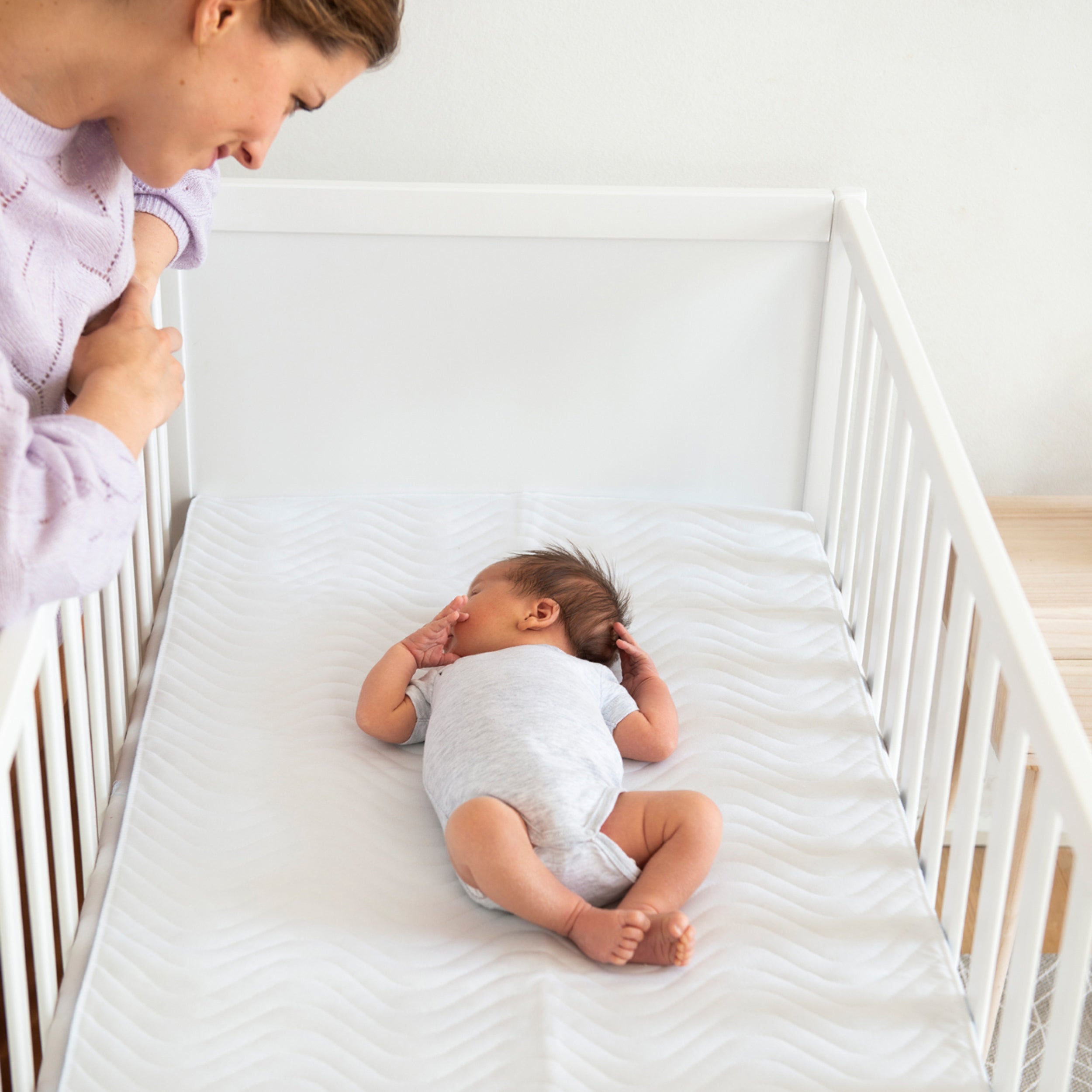 De Doomoo Absoplus molton is super absorberend en beschermt de lakens of het matras van jouw kleintje tegen vocht. Ideaal dus voor een baby met reflux of wanneer je kindje aan het oefenen is met zindelijkheid. VanZus.