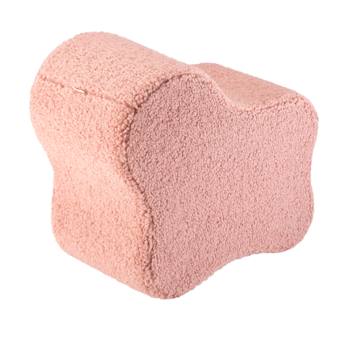 De Wigiwama wolk poef guava pink is een heerlijke poef in teddystof voor in de woonkamer of de slaapkamer van je kindje. De poef heeft de vorm van een wolk en zal daardoor leuk staan in elk interieur. VanZus