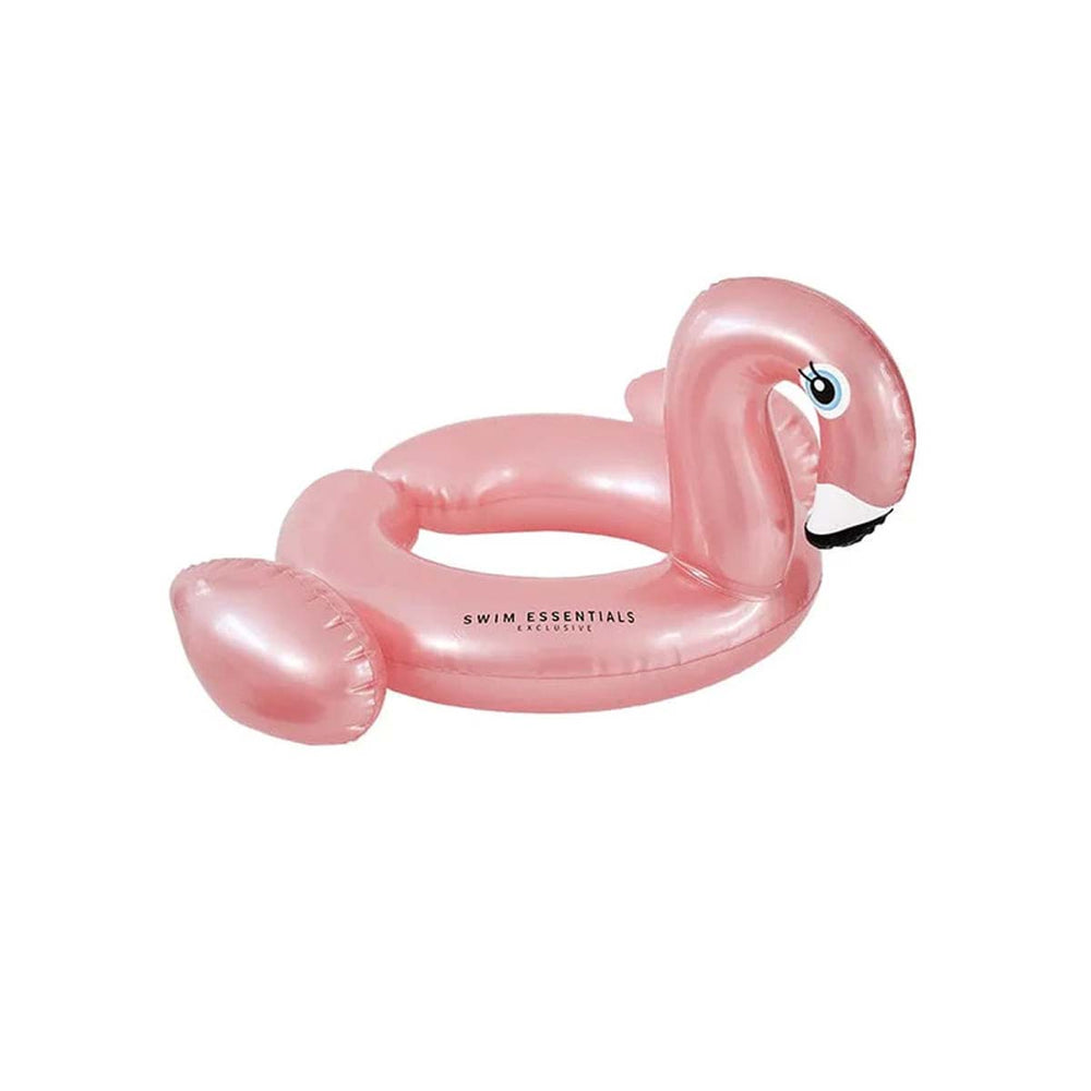 De Swim Essentials split zwemband 56 cm rose gold flamingo is het perfecte accessoire voor jouw kindje tijdens een dagje bij het zwembad of de zee. Deze leuke zwemband heeft de looks van een rosé gouden flamingo. VanZus.