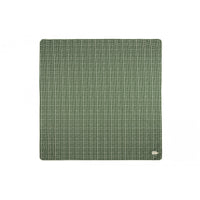 Het Nobodinoz Sunshine waterproof picknickkleed mosaic is een plaatje om te zien, een must-have voor zonnige dagen buiten. Het picknickkleed is gemaakt 140 x 140 cm en heeft een waterafstotende voering. VanZus.