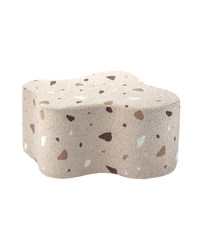 De Wigiwama cloud poef terrazzo sand is een heerlijke poef in een zachte stof voor in de woonkamer of de slaapkamer van je kindje. VanZus