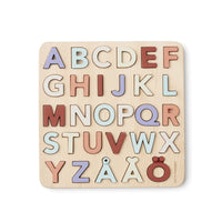 De Kid's Concept alfabet puzzel Zweden is echt iets voor jouw kindje als hij of zij houdt van spelenderwijs leren. Deze leuke puzzel bestaat uit alle letters van het alfabet, van A tot Ö. VanZus.