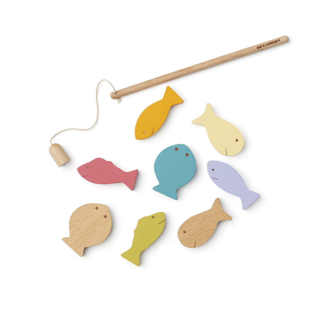 Het Kid’s Concept visspel is bij vele kinderen favoriet. Wie kent dit spel nou niet? Deze leuke set bestaat uit een hengeltje met 8 visjes. Het principe is simpel: probeer zoveel mogelijk visjes te vangen. Het magnetisch visspel staat garant voor uren speelplezier. VanZus.