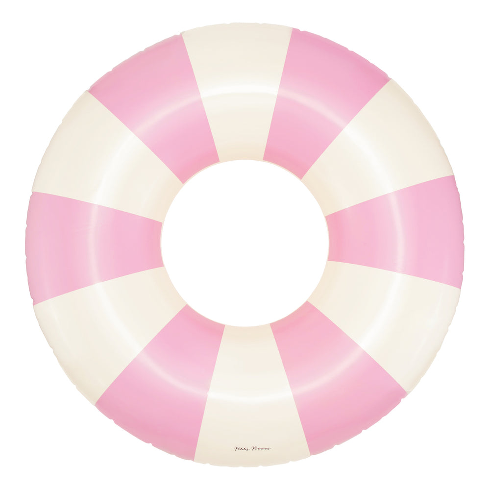 De Petites Pommes Celine zwemband in de kleur Bubblegum (roze) is een opblaasbare zwemband met een diameter van 120cm. Deze grandfloat heeft een leuk en kleurrijk ontwerp in een streep design. VanZus