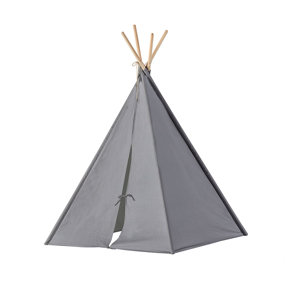 De Kid's Concept tipi tent grijs is het perfecte plekje voor jouw kindje om lekker in te spelen of in te relaxen. Gebruik de tipi als huisje, wigwam, speeltent of neem dekens, kussens en een boek mee en ga lekker lezen. VanZus.