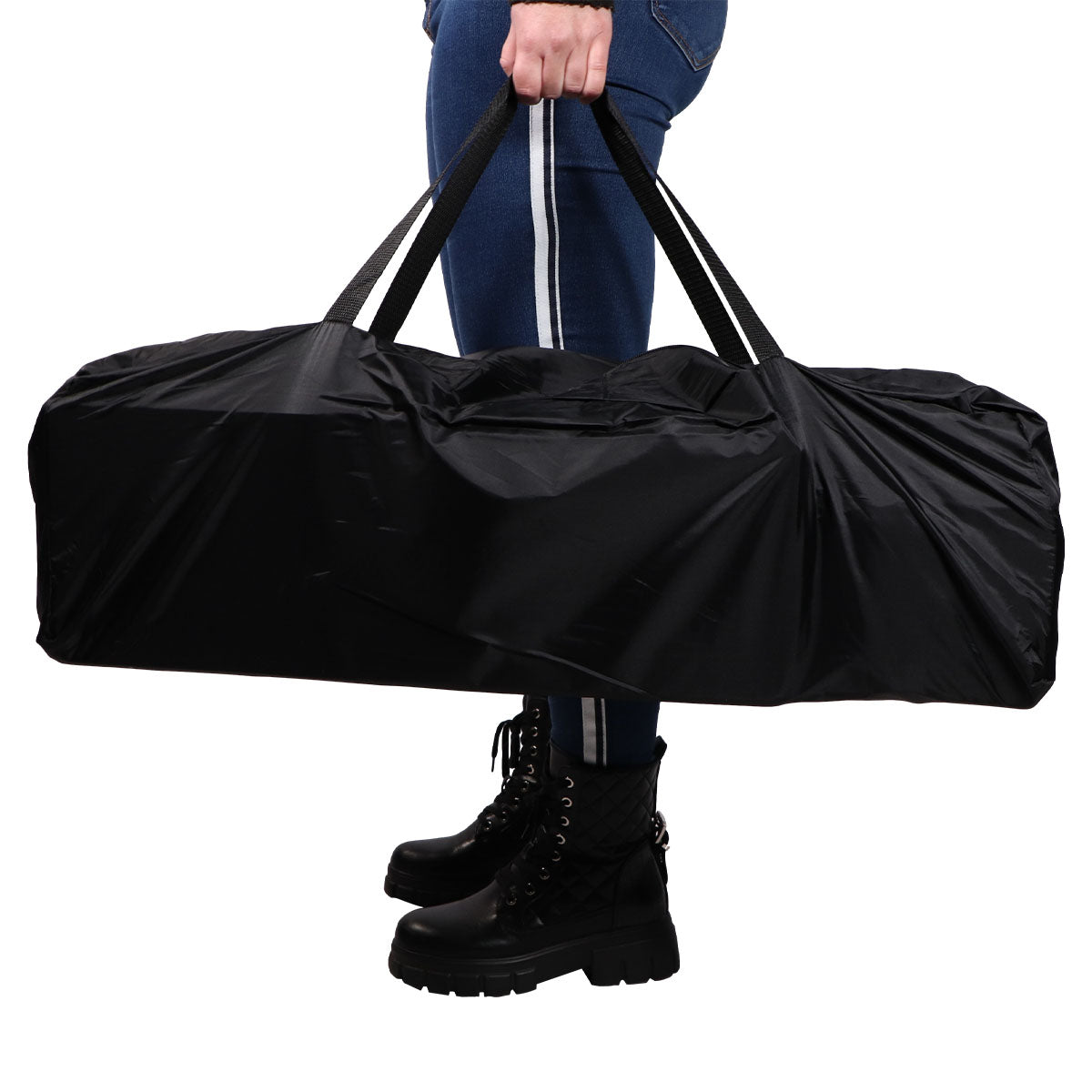Het Ding reisbed in de prachtige kleur Stripe zwart biedt een comfortabele en gemakkelijke oplossing voor dutjes onderweg. Dit campingbedje is ontworpen volgens het 'paraplu principe'. VanZus