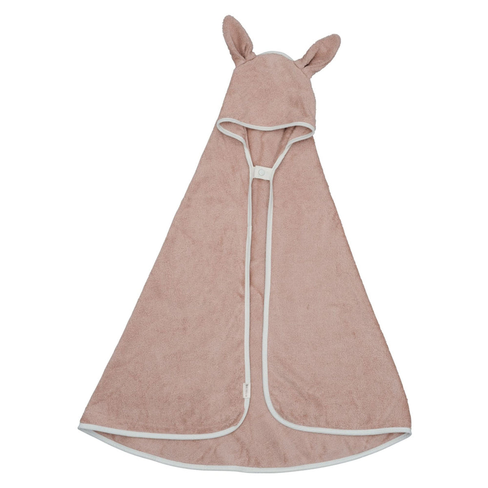 Pak jouw kindje heerlijk warm in na het badderen met de badcape baby bunny old rose van Fabelab. Het zachte oud roze kleurige handdoekje heeft schattige konijnenoortjes en een handig drukknoopje. Leuk als kraamcadeau. VanZus