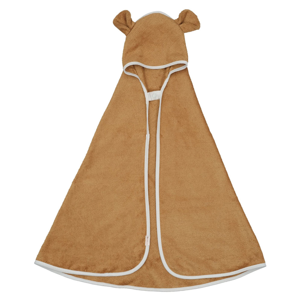 Pak jouw kindje heerlijk warm in na het badderen met de badcape baby bear ochre van Fabelab. Het zachte okergeel kleurige handdoekje heeft schattige berenoortjes en een handig drukknoopje. Leuk als kraamcadeau. VanZus
