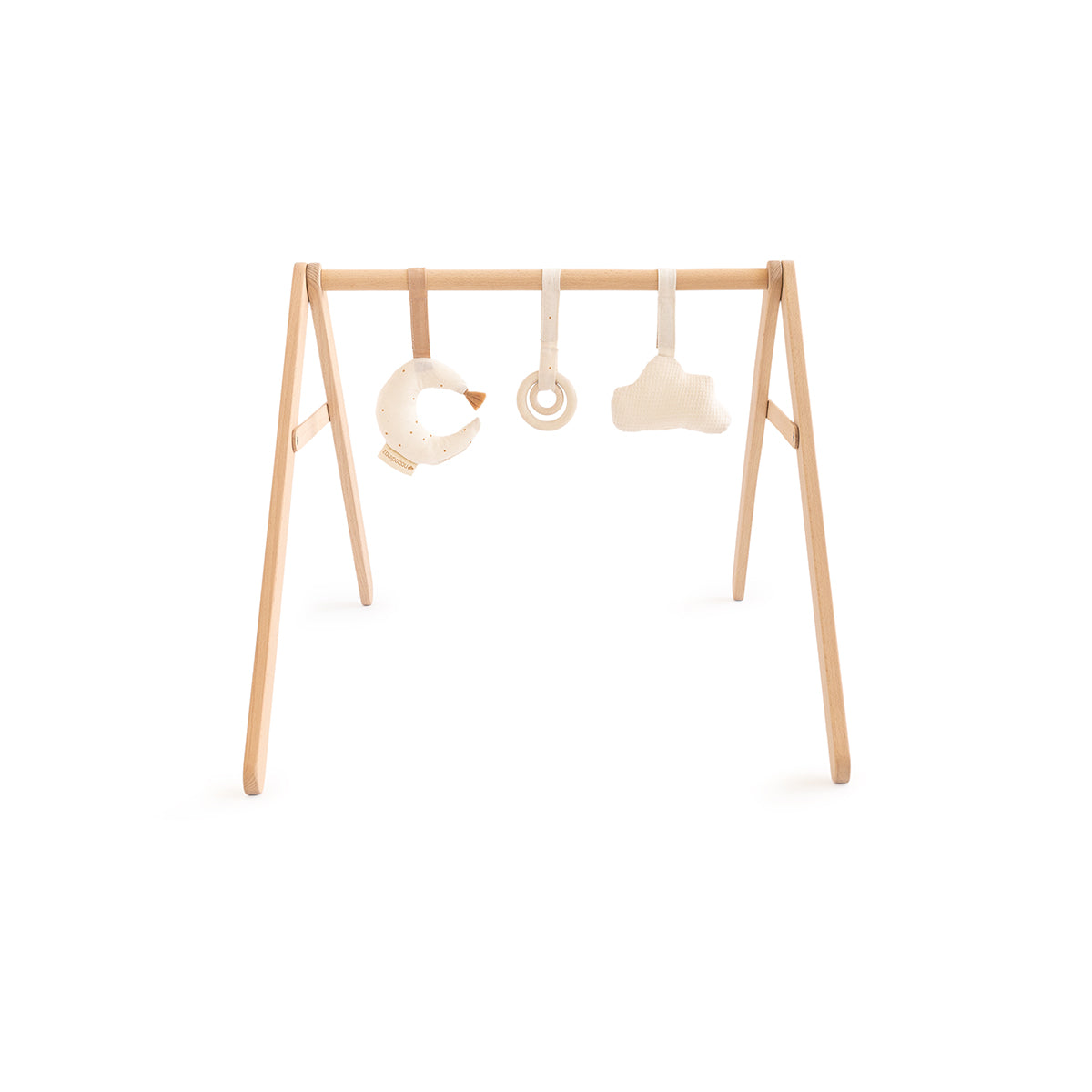 Ga op ontdekkingstocht met het Nobodinoz growing green babygym set sky! Deze set bestaat uit een houten babygym, een knisperend speeltje, een rammelaar en bijtring, die de ontwikkeling en zintuigen stimuleren. VanZus.