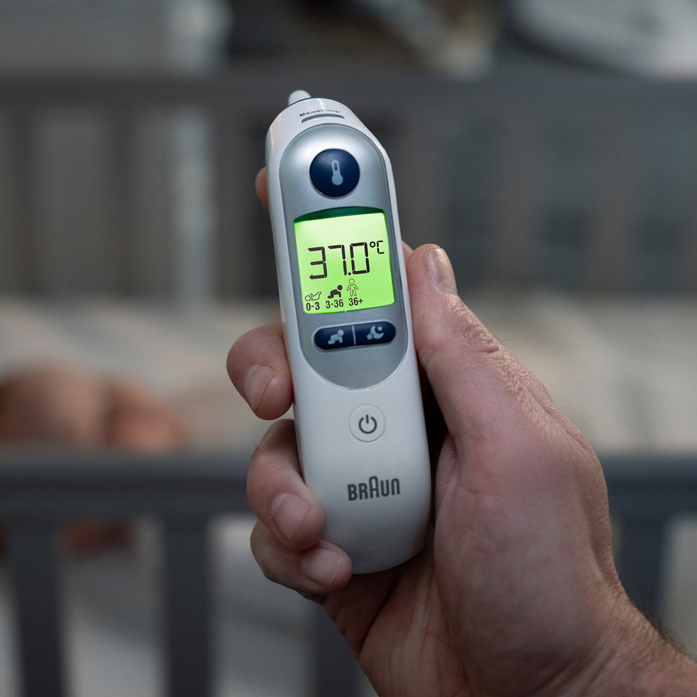 Deze Braun thermoscan luxe is een uitvinding voor de hele familie! Deze thermometer heeft een “instelbare leeftijd”, zodat elke temperatuurmeting nauwkeurig en afgestemd is op de juiste leeftijd. VanZus