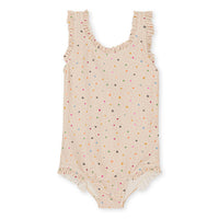 Met het Konges Slojd twinkle badpak star multi voel je je als een vis in het water. Dit badpak heeft franjes en ruches. De soepele stof zorgt ervoor dat je kindje lekker kan bewegen. VanZus.