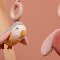 De houten babygym flowers & butterflies van Little Dutch zorgt voor vermaak bij jouw kindje. De drie activiteitenspeeltjes ontwikkelen de hand-oogcoördinatie, de motoriek en stimuleren de zintuigen. VanZus