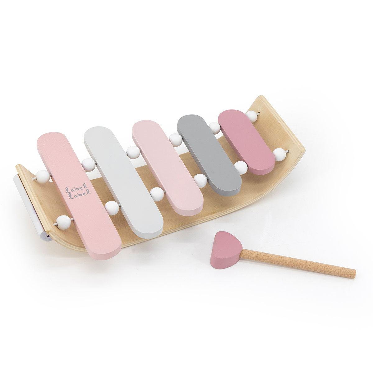 Ziet jouw kindje overal muziek in? Dat komt mooi uit want met de Label Label xylofoon roze haal je een prachtig eerste muziekinstrumentje in huis. De xylofoon is van FSC-hout, heeft 5 klankstaven en een stokje. VanZus.
