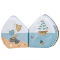 Yes, we gaan in bad! Met het Little Dutch badboekje Sailors Bay heeft je kleintje altijd een leuke activiteit tijdens het badderen. VanZus