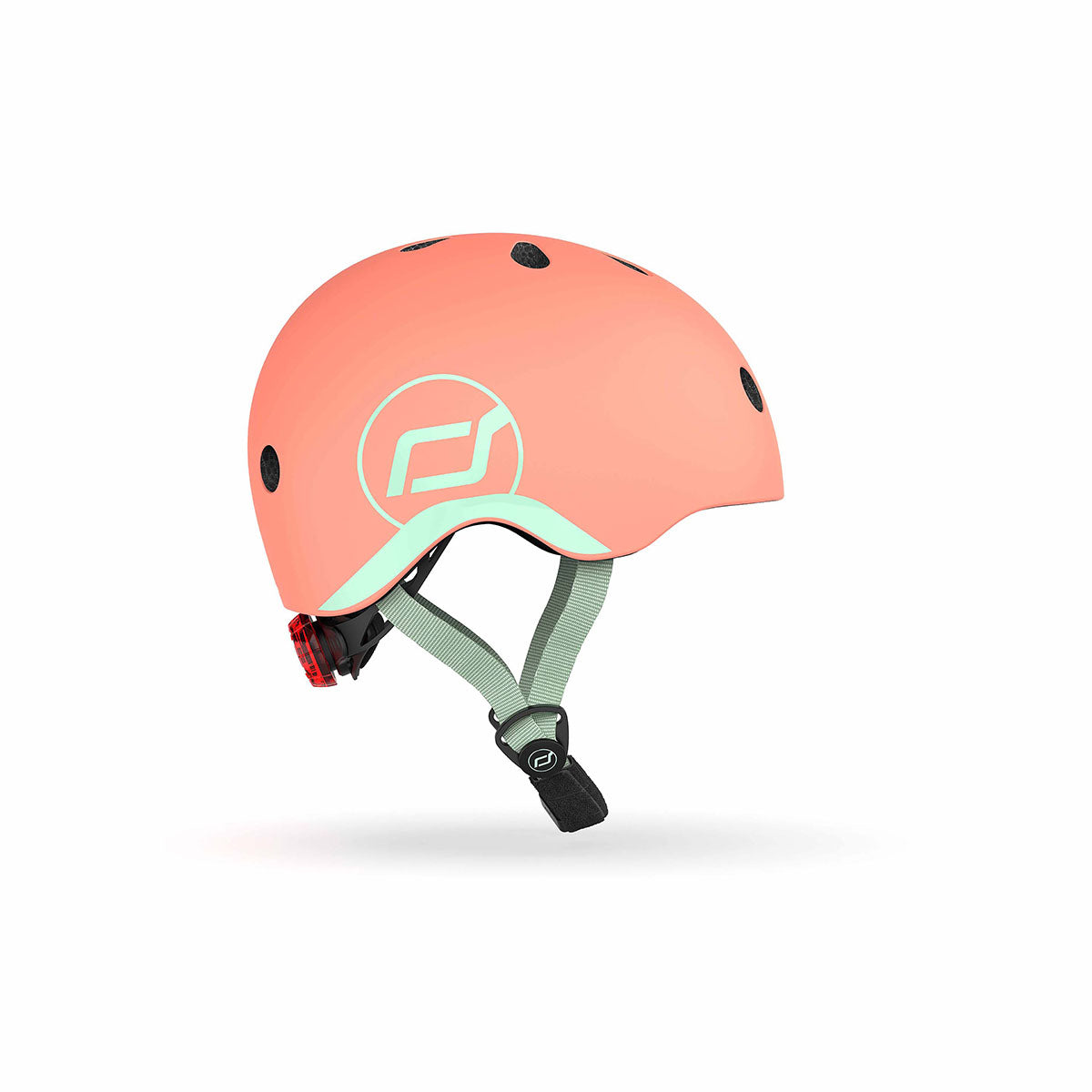 Met de Scoot and Ride helm XS peach kan je jouw kindje met een gerust hart op pad laten gaan op de fiets, skates of step. Deze stoere kinderhelm beschermt het hoofdje van jouw kind tijdens het vallen. VanZus.