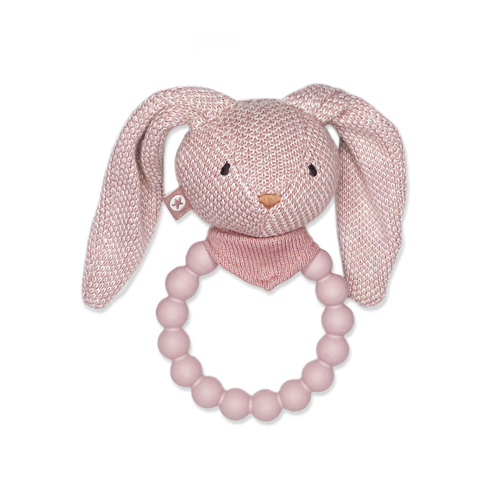Deze Smallstuff rammelaar bunny soft powder is een perfect kraamcadeautje. Deze rammelaar is een bijtring en rammelaar in één. Dubbel plezier voor je kleintje dus! VanZus.