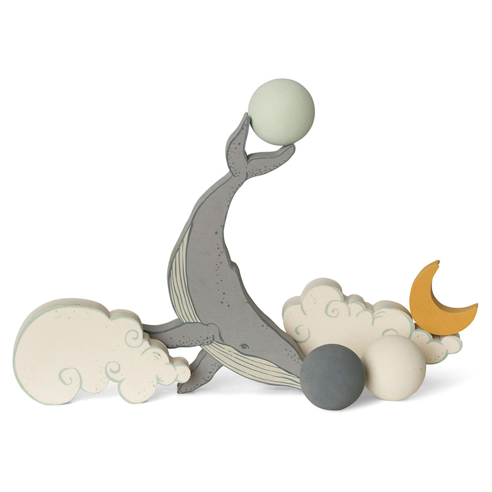 Hoeveel kun jij stapelen met het bari foam balansspel cete sky van That's Mine? Dit leuke spel kan zowel alleen als samen gespeeld worden en is door de walvis, ballen, maan en wolken zelfs voor de allerkleinsten geschikt om mee te spelen. VanZus